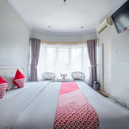 Oyo 1444 Patradissa Stasiun Bandung Hotel المظهر الخارجي الصورة