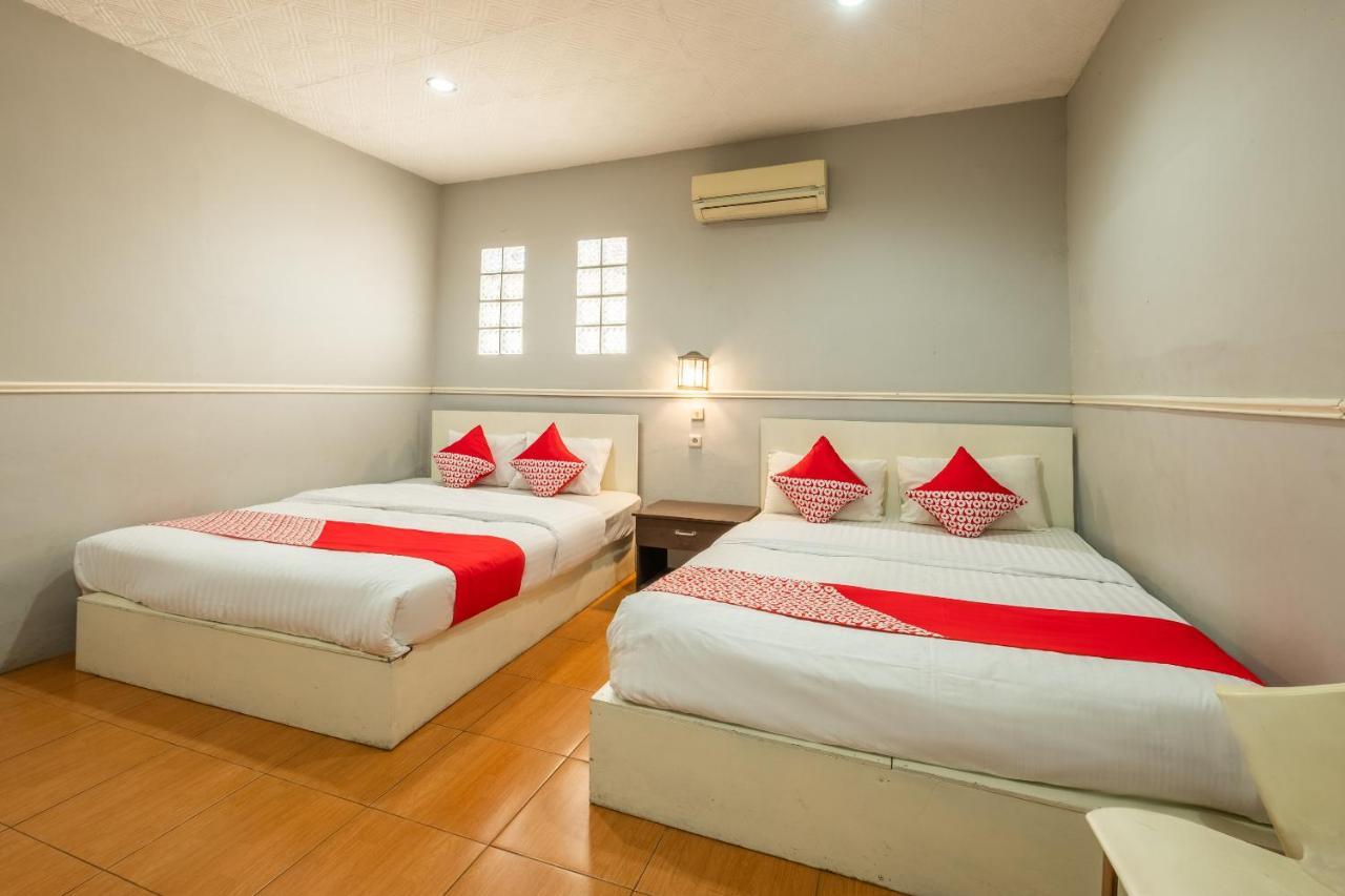 Oyo 1444 Patradissa Stasiun Bandung Hotel المظهر الخارجي الصورة