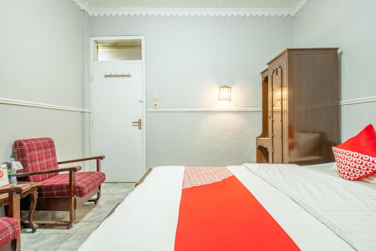 Oyo 1444 Patradissa Stasiun Bandung Hotel المظهر الخارجي الصورة