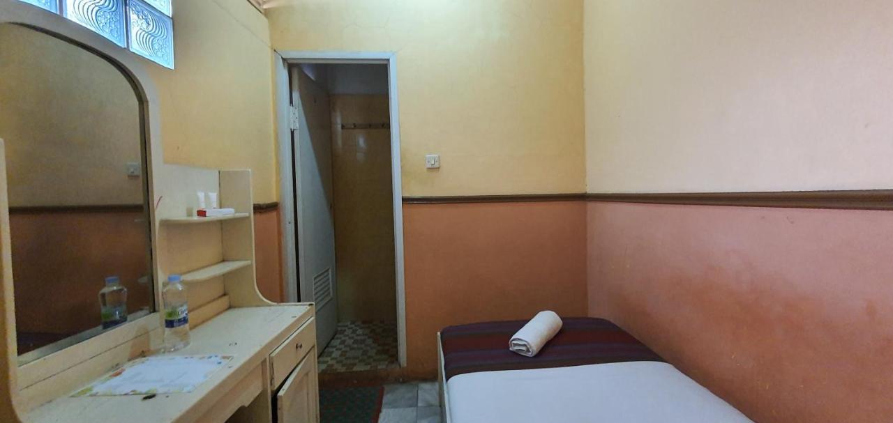 Oyo 1444 Patradissa Stasiun Bandung Hotel المظهر الخارجي الصورة